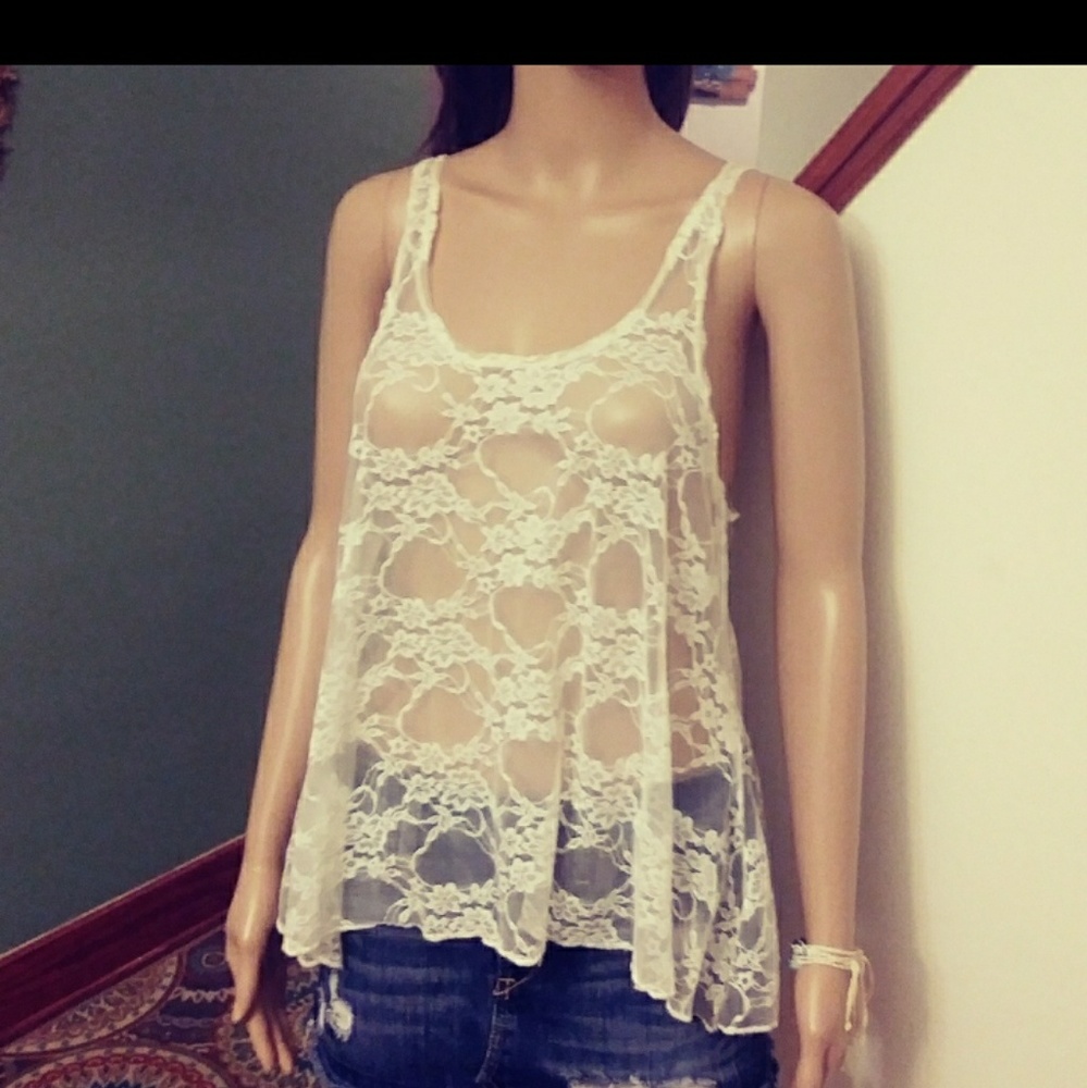 Off white lace top. By concert by Clare. Sz- M
